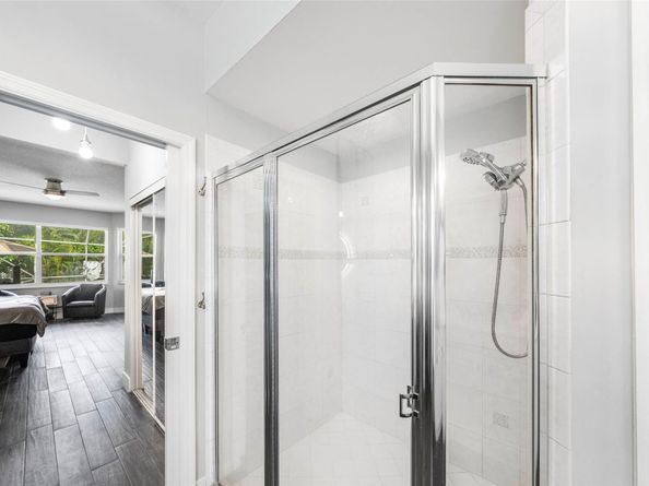 5869 NW 56th Dr, Coral Springs FL 33067