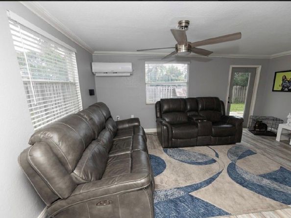 3532 NW 38th Ave, Lauderdale Lakes FL 33309