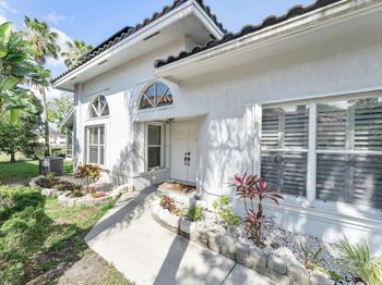 7793 Highlands Cir