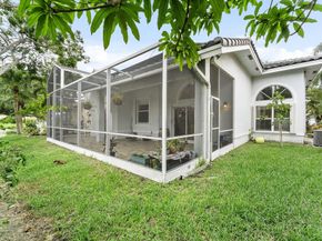 7793 Highlands Cir, Margate FL 33063