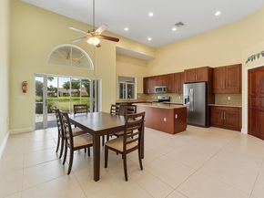 7793 Highlands Cir, Margate FL 33063
