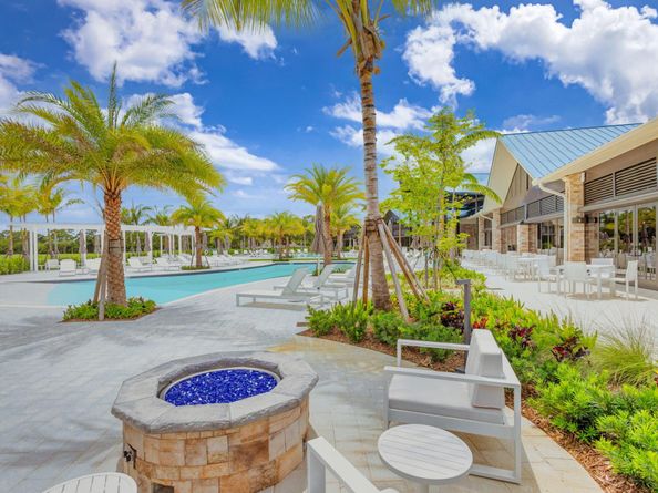 12860 Touchstone Place, Palm Beach Gardens FL 33418
