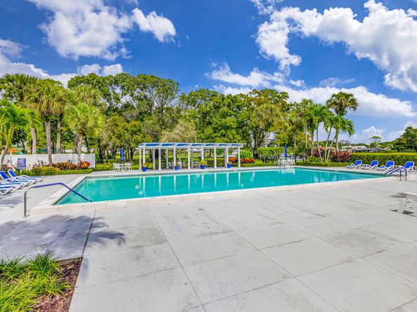 12860 Touchstone Place, Palm Beach Gardens FL 33418