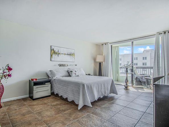 2900 NE 14th Street Cswy 1008, Pompano Beach FL 33062