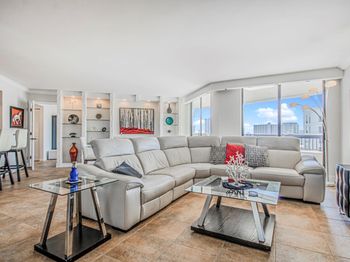 2900 NE 14th Street Cswy