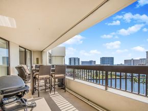 2900 NE 14th Street Cswy 1008, Pompano Beach FL 33062