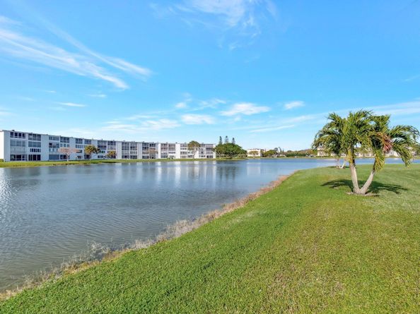 4042 Exeter C, Boca Raton FL 33434