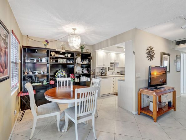 4042 Exeter C, Boca Raton FL 33434