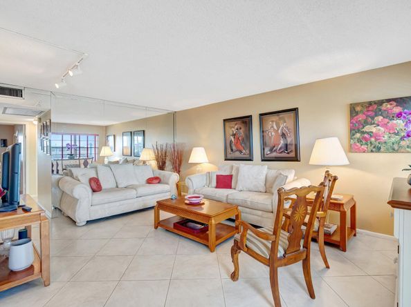 4042 Exeter C, Boca Raton FL 33434