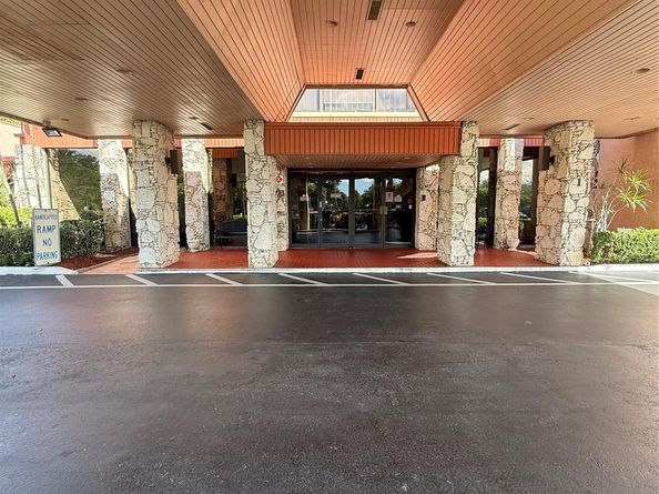 3180 Holiday Springs Blvd 211, Pompano Beach FL 33063