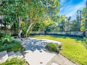 1636 NE 4th Ct, Fort Lauderdale FL 33301