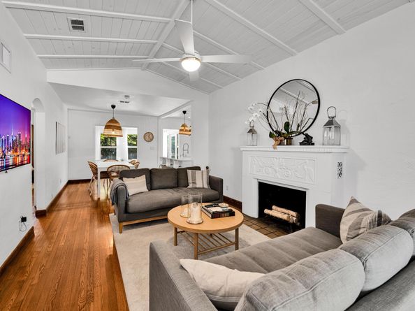 1636 NE 4th Ct, Fort Lauderdale FL 33301