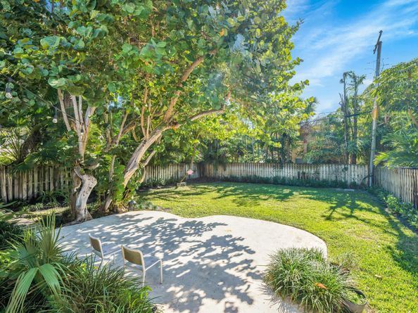 1636 NE 4th Ct, Fort Lauderdale FL 33301