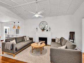 1636 NE 4th Ct, Fort Lauderdale FL 33301