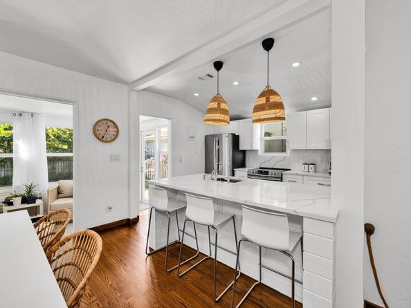 1636 NE 4th Ct, Fort Lauderdale FL 33301