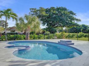 5903 Breadfruit Cir, Tamarac FL 33319