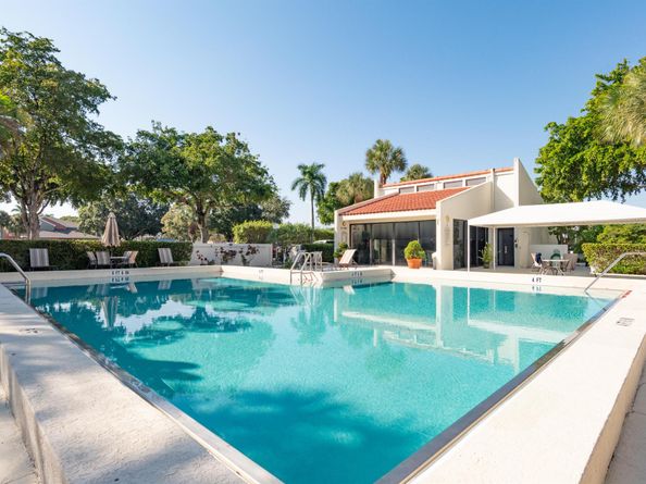 2550 Presidential Way 107, West Palm Beach FL 33401