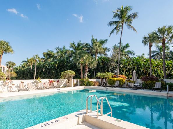 2550 Presidential Way 107, West Palm Beach FL 33401