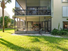 2550 Presidential Way 107, West Palm Beach FL 33401