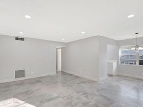 121 Bedford E, West Palm Beach FL 33417