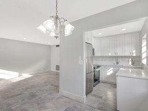 121 Bedford E, West Palm Beach FL 33417