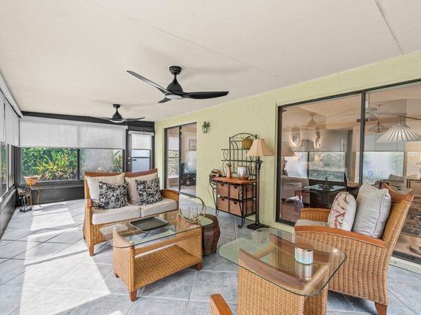 77 Ironwood Way N, Palm Beach Gardens FL 33418