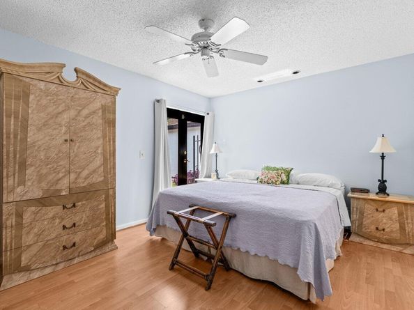 77 Ironwood Way N, Palm Beach Gardens FL 33418