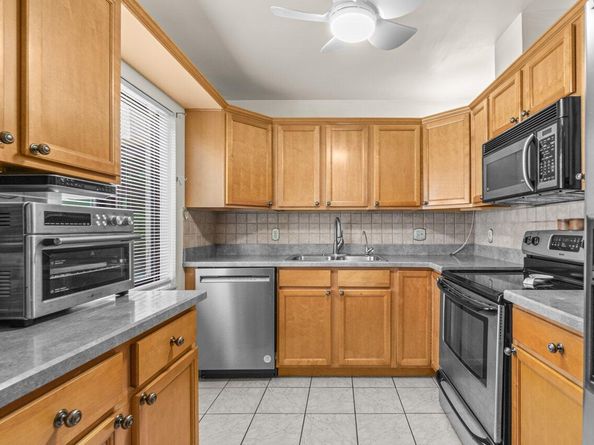 77 Ironwood Way N, Palm Beach Gardens FL 33418