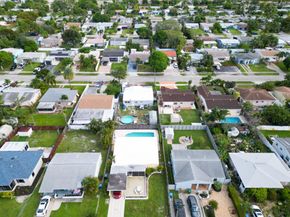 5264 NE 3rd Ter, Fort Lauderdale FL 33334