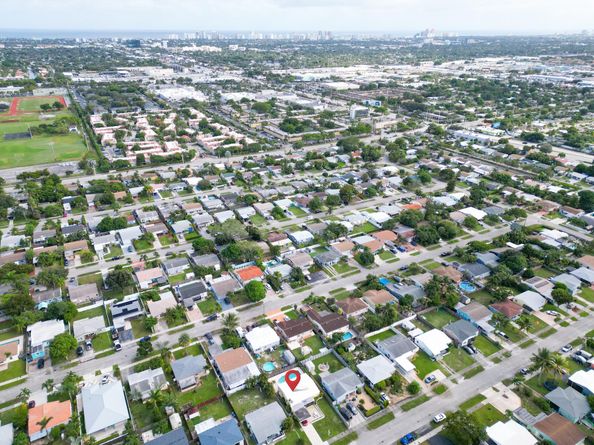 5264 NE 3rd Ter, Fort Lauderdale FL 33334