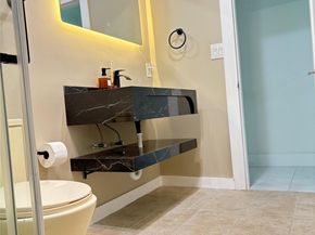 751 Hollywood Blvd, Hollywood FL 33019