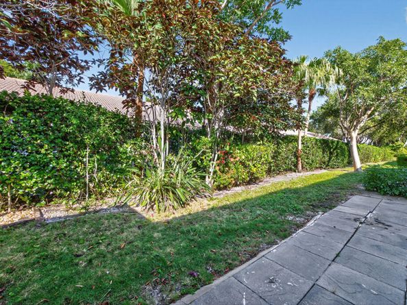 6069 Heliconia Road, Delray Beach FL 33484