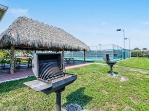 5160 Las Verdes Circle 314, Delray Beach FL 33484