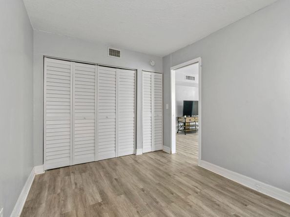 5160 Las Verdes Circle 314, Delray Beach FL 33484