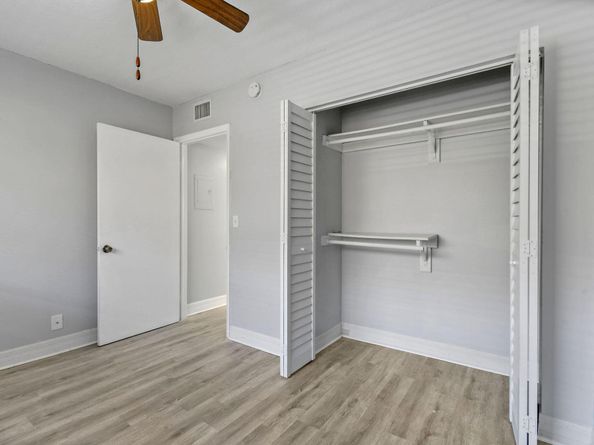 5160 Las Verdes Circle 314, Delray Beach FL 33484