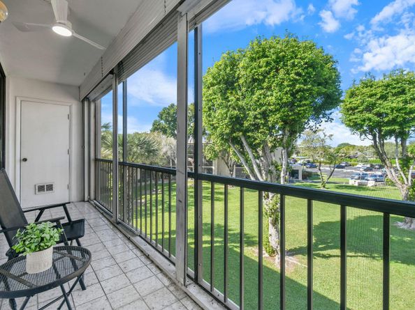 5160 Las Verdes Circle 314, Delray Beach FL 33484