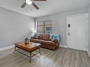 5160 Las Verdes Circle 314, Delray Beach FL 33484