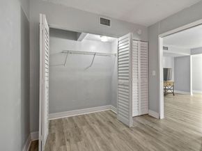 5160 Las Verdes Circle 314, Delray Beach FL 33484