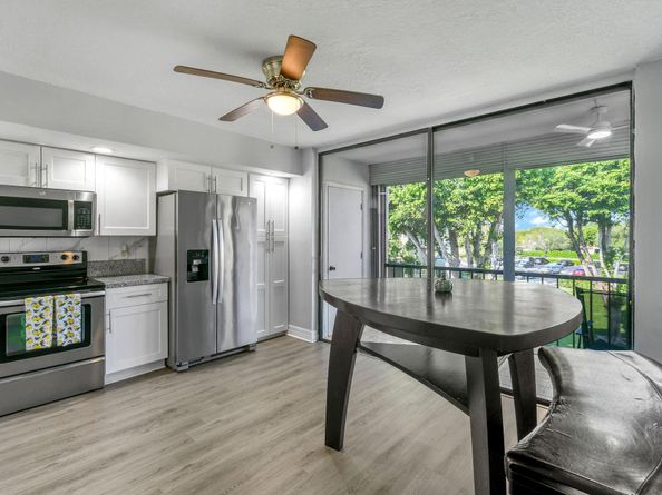 5160 Las Verdes Circle 314, Delray Beach FL 33484