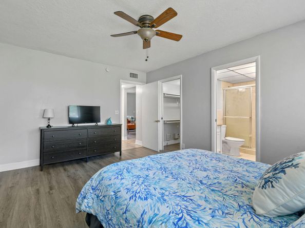 5160 Las Verdes Circle 314, Delray Beach FL 33484