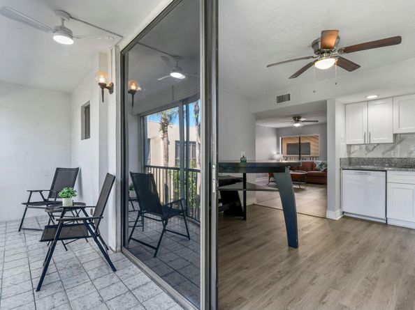 5160 Las Verdes Circle 314, Delray Beach FL 33484