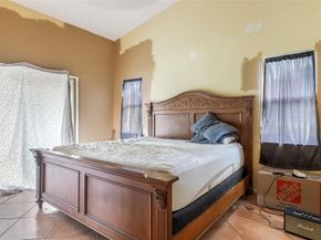 2881 NW 98th Way, Coral Springs FL 33065