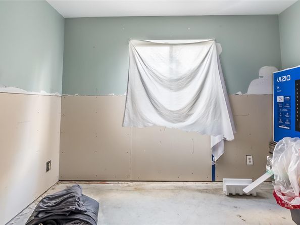 2881 NW 98th Way, Coral Springs FL 33065