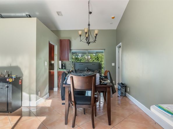 2881 NW 98th Way, Coral Springs FL 33065