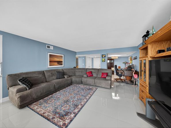 1010 S Ocean Blvd LPH7, Pompano Beach FL 33062