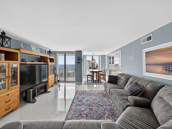 1010 S Ocean Blvd LPH7, Pompano Beach FL 33062