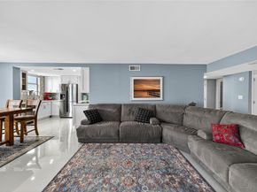 1010 S Ocean Blvd LPH7, Pompano Beach FL 33062