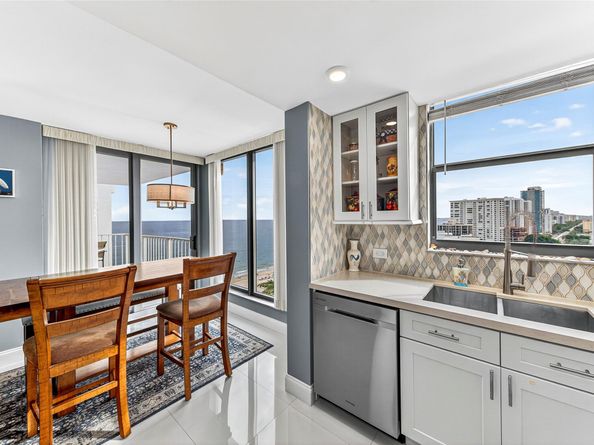 1010 S Ocean Blvd LPH7, Pompano Beach FL 33062