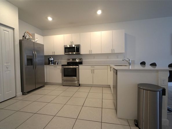 23010 SW 128th Pl 23010, Miami FL 33170