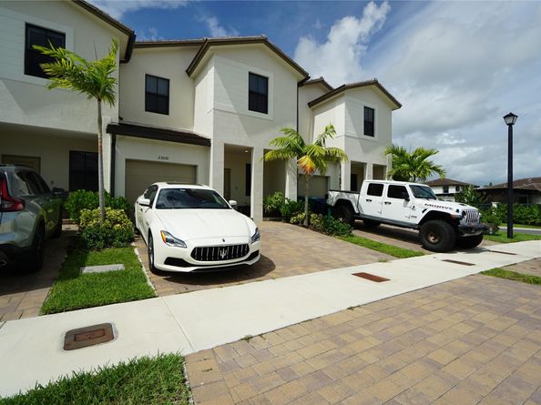 23010 SW 128th Pl 23010, Miami FL 33170